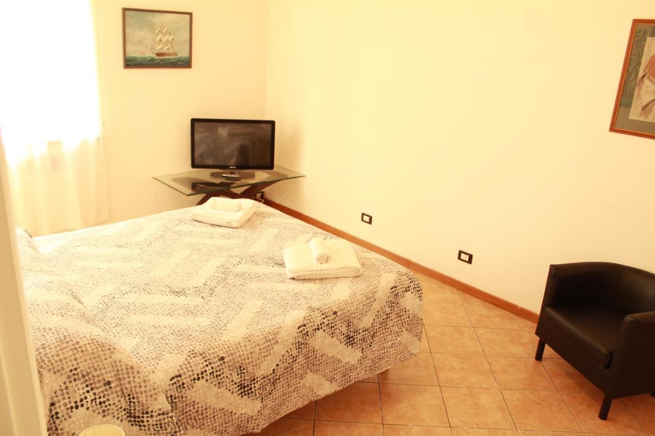 Residenza Caprera Di Viviani - Loc-02522 Apartment Верона Екстериор снимка
