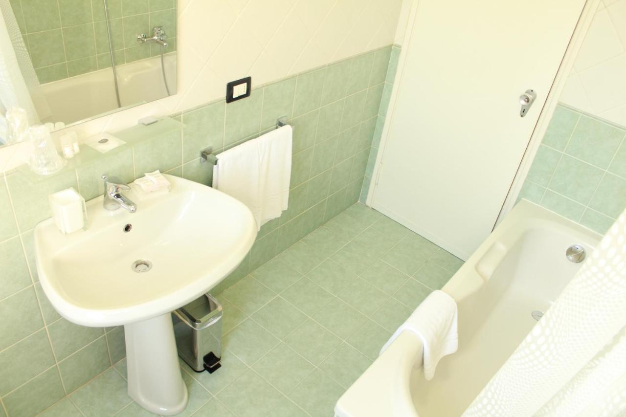 Residenza Caprera Di Viviani - Loc-02522 Apartment Верона Екстериор снимка